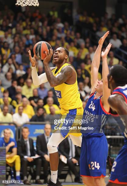 Deshaun Thomas, #1 of Maccabi Fox Tel Aviv competes with Edo Muric, #24 of Anadolu Efes Istanbul during the 2017/2018 Turkish Airlines EuroLeague...