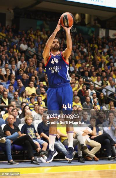 Krunoslav Simon, #44 of Anadolu Efes Istanbul in action during the 2017/2018 Turkish Airlines EuroLeague Regular Season Round 7 game between Maccabi...