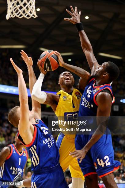 Deshaun Thomas, #1 of Maccabi Fox Tel Aviv competes with Bryant Dunston, #42 of Anadolu Efes Istanbul during the 2017/2018 Turkish Airlines...