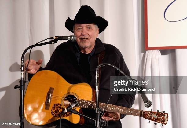 Bobby Bare performs onstage during the 2017 NATD Honors Gala at Hermitage Hotel on November 14, 2017 in Nashville, Tennessee.