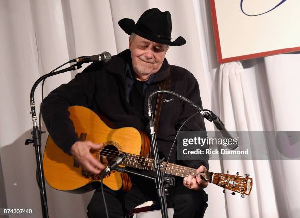 Bobby Bare performs onstage during the 2017 NATD Honors Gala at Hermitage Hotel on November 14, 2017 in Nashville, Tennessee.