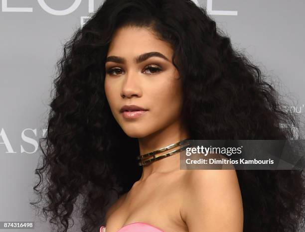 Zendaya poses backstage at Glamour's 2017 Women of The Year Awards at Kings Theatre on November 13, 2017 in Brooklyn, New York.