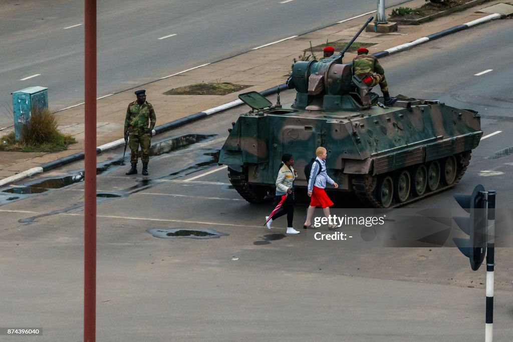TOPSHOT-ZIMBABWE-POLITICS-UNREST