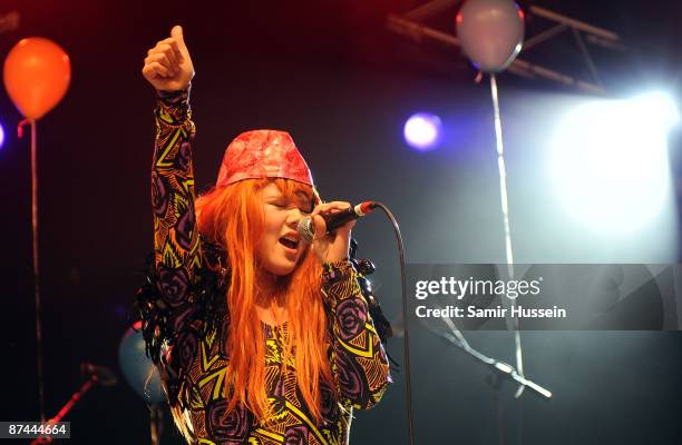 Singer From Css Css Lovefoxx Photos and Premium High Res Pictures - Getty Images