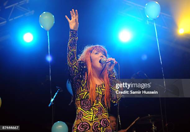 Singer From Css Css Lovefoxx Photos and Premium High Res Pictures - Getty Images