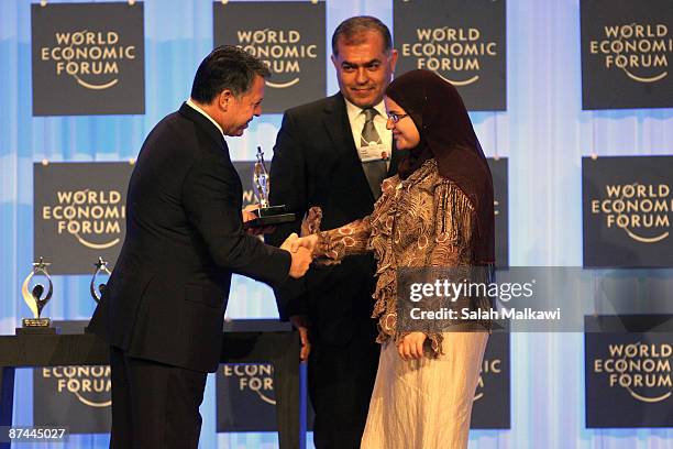 Abdullah Raa Raghda Photos and Premium High Res Pictures - Getty Images