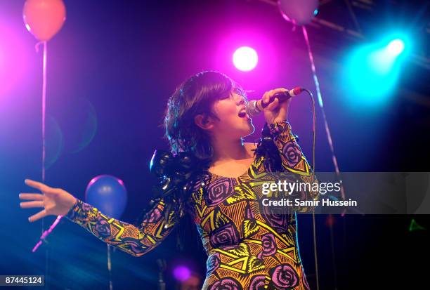 Singer From Css 667 Css Lovefoxx Stock Photos, High-Res Pictures, and Images - Getty Images