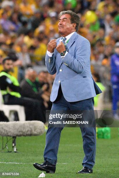 Honduras' head coach Jorge Luis Pinto gestures during the 2018 World Cup qualification play-off football match between Australia and Honduras at...