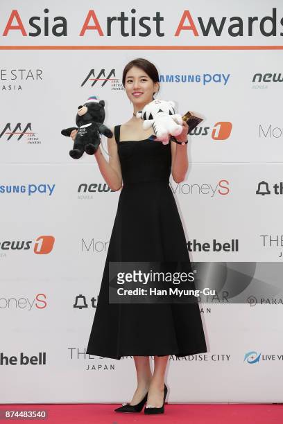 Suzy of South Korean girl group Miss A attend the 2017 Asia Artist Awards on November 15, 2017 in Seoul, South Korea.