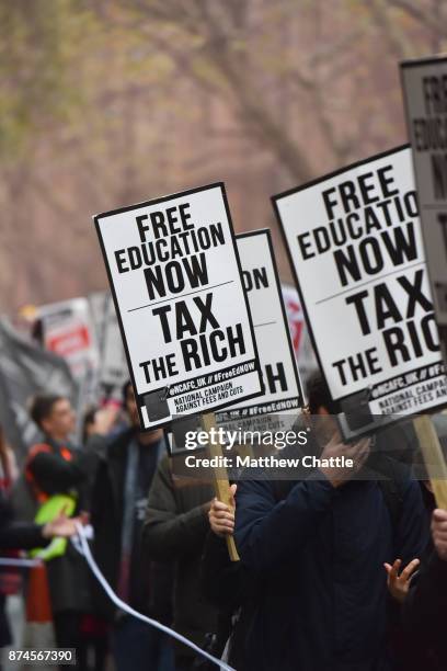 Students protesting and march through london against tuition fees and student debts. PHOTOGRAPH BY Matthew Chattle / Future Publishing