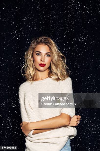 beauty portrait of young blonde - winter skin stock pictures, royalty-free photos & images
