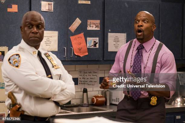 The Venue" Episode 506 -- Pictured: Andre Braugher as Ray Holt, Terry Crews as Terry Jeffords --