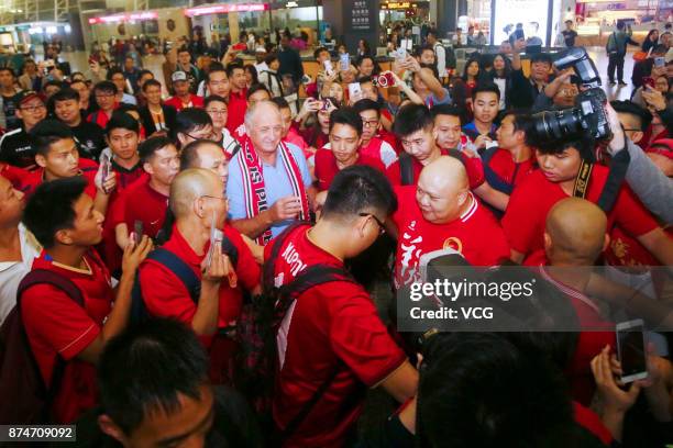 Fans see Luiz Felipe Scolari off at airport on November 15, 2017 in Guangzhou, Guangdong Province of China. Luiz Felipe Scolari quitted Guangzhou...