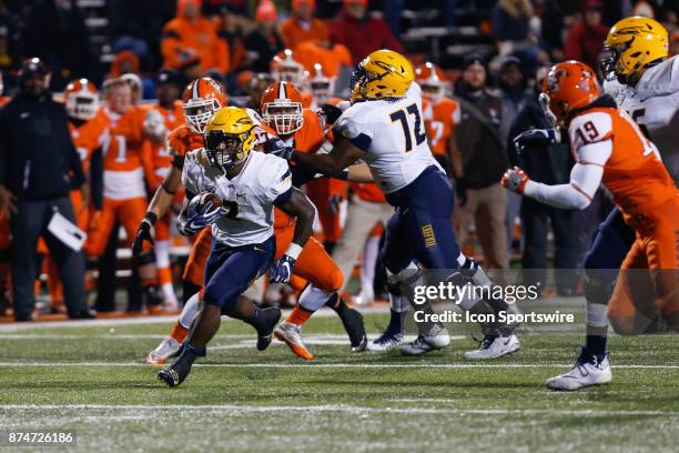 Toledo Rockets running back Terry Swanson runs with the ball during first half game action between the Toledo Rockets and the Bowling Green Falcons...