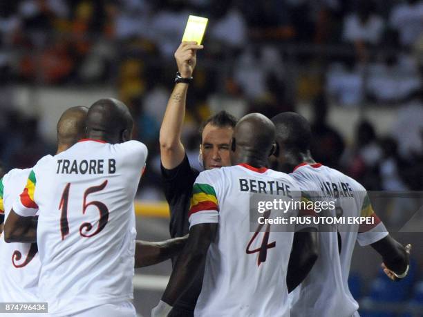 42 Daniel (Referee) Stock Photos, HighRes Pictures, and Images