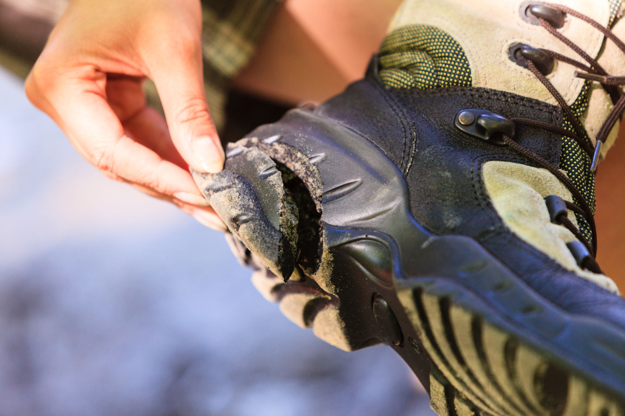 breaking in hiking boots