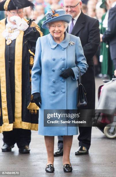 Queen Elizabeth II arrives at Hull Railway Station on November 16, 2017 in Kingston upon Hull, England.