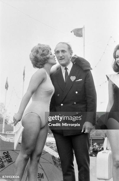 The News of the World Star Gala. Ron Moody, 10th May 1969.