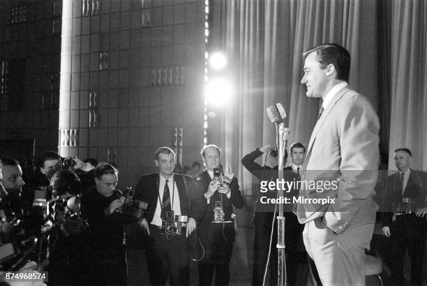Robert Vaughn, actor who plays the role of secret agent Napoleon Solo in NBC show The Man from 'UNCLE', pictured at news press conference, Empire...