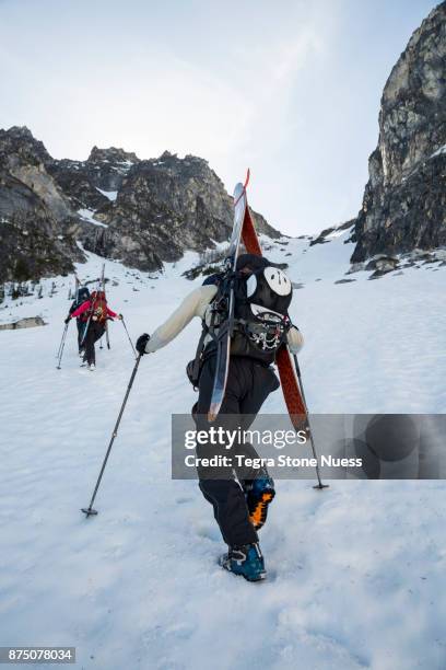 backcountry skiing up asgard pass - leavenworth washington stock pictures, royalty-free photos & images