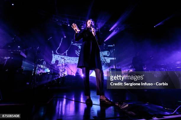 American singer-songwriter Father John Misty performs on stage on November 16, 2017 in Milan, Italy.