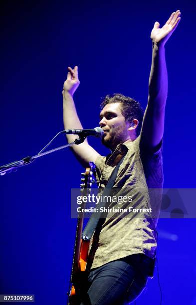 Mike Kerr of Royal Blood performs live on stage at Manchester Arena on November 16, 2017 in Manchester, England.