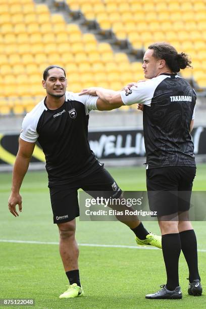 Martin Taupau and Brad Takairangi warm up during the New Zealand Kiwis captain's run on November 17, 2017 in Wellington, New Zealand.