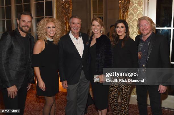 Jimi Westbrook and Kimberly Schlapman of Little Big Town, Senator Bill Frist, Tracey Frist, Karen Fairchild and Philip Sweet of Little Big Town...