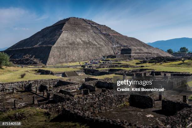 pyramid of the sun in teotihuacan park of mexico - mexico city landmark stock pictures, royalty-free photos & images