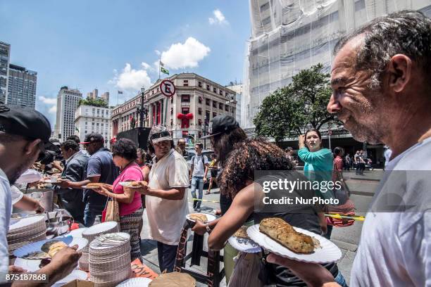 Farmers, food security activists and chefs on 16 November 2017 promoted a banqueting in front of the Municipal Theater in downtown Sao Paulo, Brazil,...