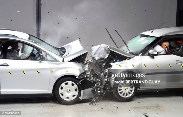 Front Crash Frontal Collision Photos and Premium High Res Pictures - Getty Images