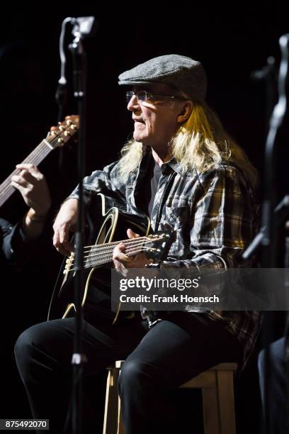 Jim Crichton of the Canadian band Saga performs live on stage during a concert at the Admiralspalast on November 17, 2017 in Berlin, Germany.