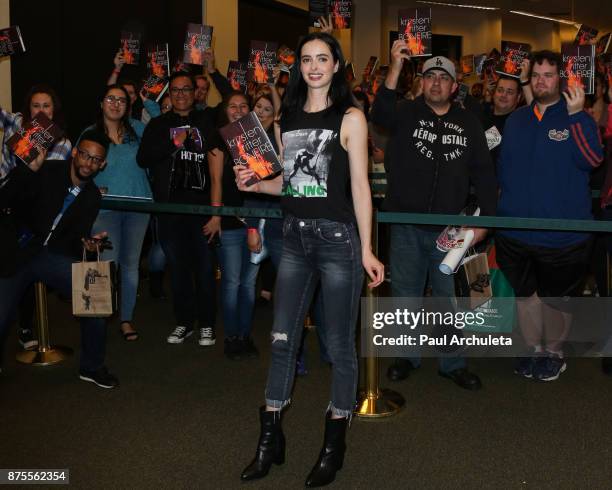 Krysten Ritter Library Krysten Ritter Book Signing For Bonfire Photos and Premium High Res ...