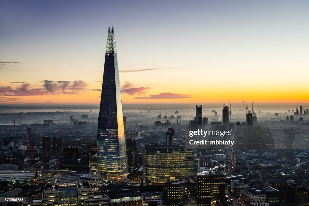 O Shard arranha-céu em Londres