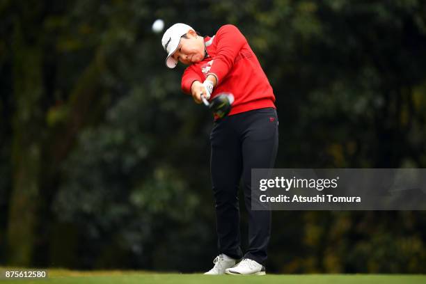 Jiyai Shin of South Korea hits her tee shot on the 5th hole during the third round of the Daio Paper Elleair Ladies Open 2017 at the Elleair Golf...