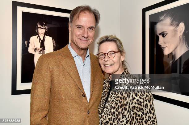 Greg Arnold and Mona Arnold attend Edelman Arts: The Infamous Rose Hartman at Edelman Arts on November 17, 2017 in New York City.
