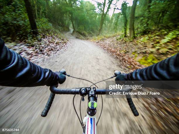 riding the trails in collserola - handlebar stock pictures, royalty-free photos & images