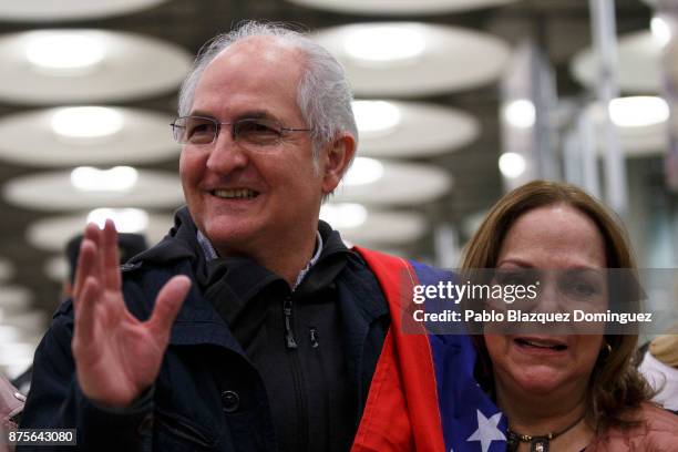 Former mayor of Caracas, Antonio Ledezma meets his wife Mitzy Capriles at his arrival to Adolfo Suarez Madrid Barajas Airport on November 18, 2017 in...