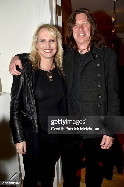 Shelly MacKay-Davidson and Johnny Ray attend Edelman Arts: The Infamous Rose Hartman at Edelman Arts on November 17, 2017 in New York City.