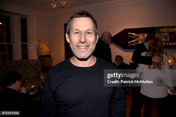 Dimitri Ehrlich attends Edelman Arts: The Infamous Rose Hartman at Edelman Arts on November 17, 2017 in New York City.