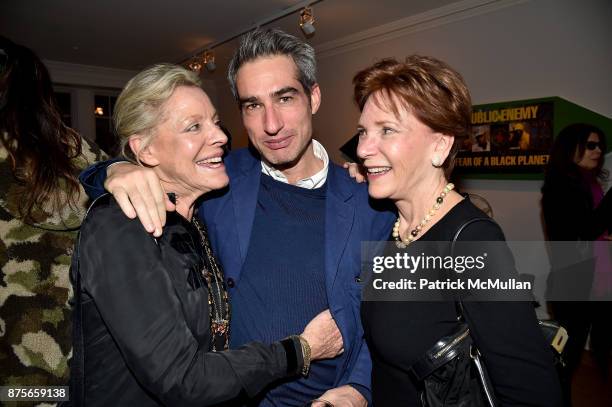 Elisa Wagner, Cedric Autet and Franie Nelson attend Edelman Arts: The Infamous Rose Hartman at Edelman Arts on November 17, 2017 in New York City.