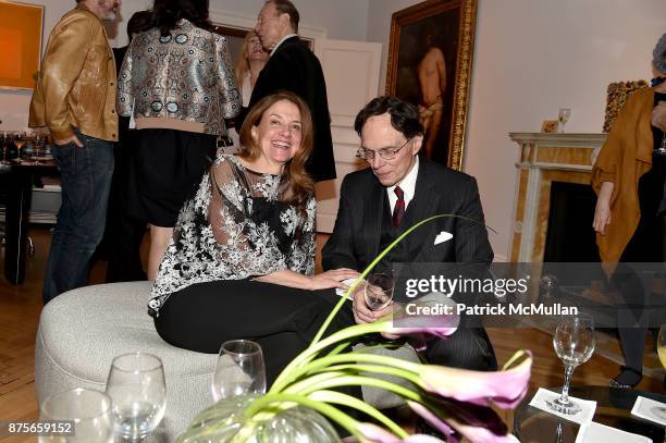 Leslie Powell and Stanley Stairs attend Edelman Arts: The Infamous Rose Hartman at Edelman Arts on November 17, 2017 in New York City.