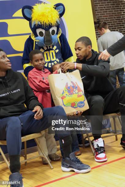 Victor Oladipo and Glenn Robinson III of the Indiana Pacers have teamed up to provide 200 families from Christamore House with Kroger groceries,...