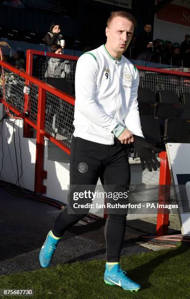 CelticÕs Leigh Griffiths puts on his gloves as he walks out for the warm up before the Ladbrokes Scottish Premiership match at the Global Energy...