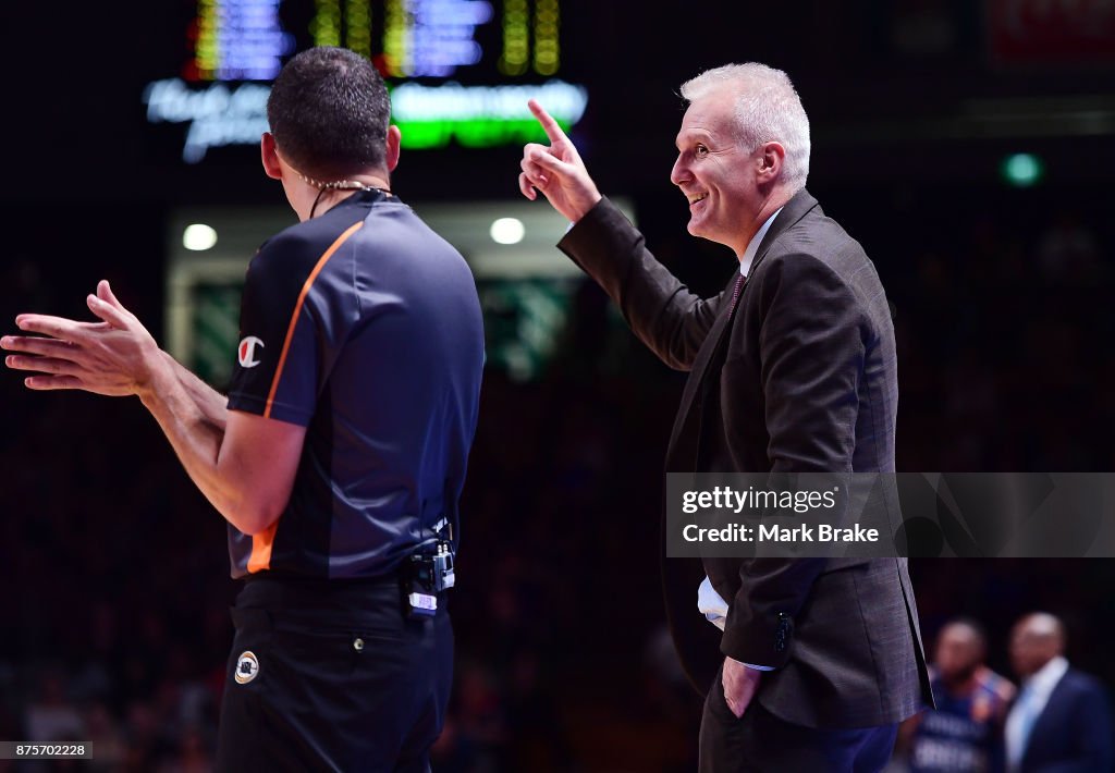 NBL Rd 7 - Adelaide v Sydney