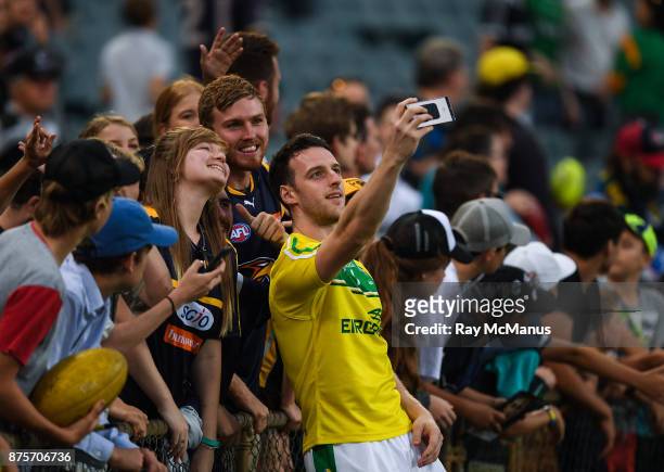 Perth , Australia - 18 November 2017; Niall Morgan of Ireland with supporters after the Virgin Australia International Rules Series 2nd test at the...