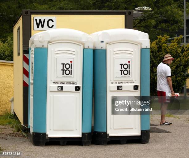 Toilettenhäuschen auf dem Campingplatz