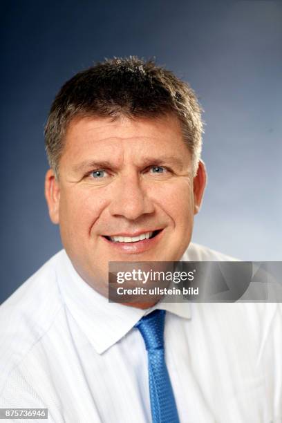 O2 Germany Ceo 105 Telefonica O2 Germany Stock Photos, High-Res Pictures, and Images ...