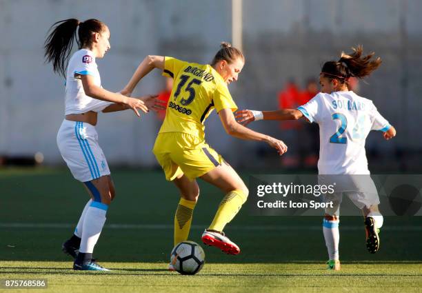 Emma Berglund of Paris during the women's Division 1 match between Marseille and Paris Saint Germain on November 18, 2017 in Marseille, France.