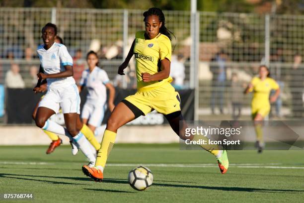 Goal Marie Antoinette Katoto of Paris scores during the women's Division 1 match between Marseille and Paris Saint Germain on November 18, 2017 in...